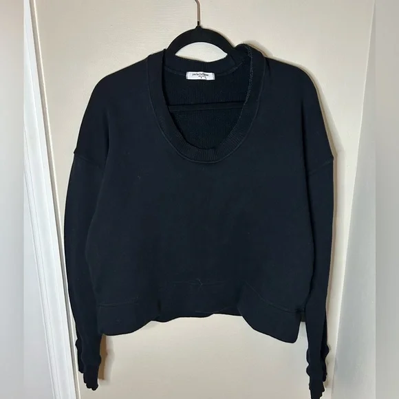 PERFECTWHITETEE JANIE FLEECE U NECK SWEATSHIRT IN BLACK SIZE SMALL - Picture 1 of 10